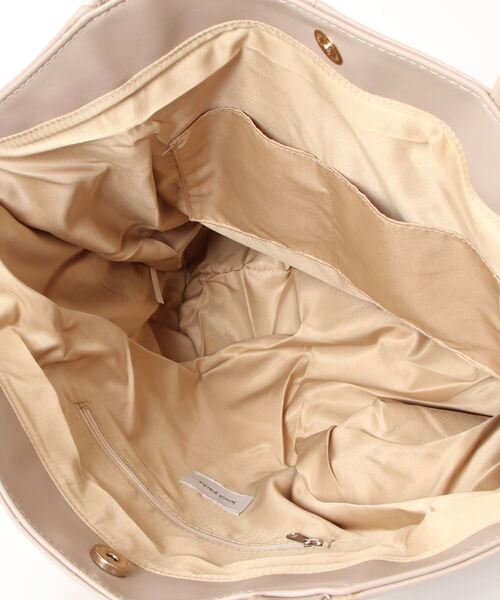 mimis（ミイーミイーズ）の「WORK BAG　合皮（トートバッグ・レディース・ライトベージュ/ネイビー・FREE）」の5枚目の写真