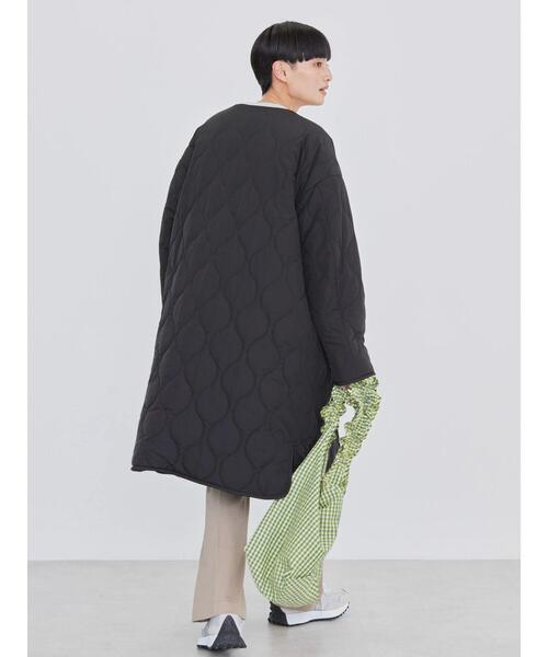 AMERICAN HOLIC(アメリカンホリック)の「あったかリバーシブルキルティングコート(ノーカラーコート・レディース・ブラック/アイボリー/モカ・M/L)」の13枚目の写真