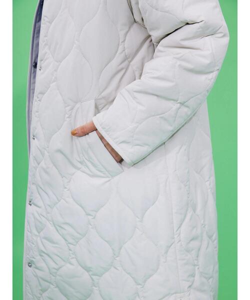 AMERICAN HOLIC(アメリカンホリック)の「あったかリバーシブルキルティングコート(ノーカラーコート・レディース・ブラック/アイボリー/モカ・M/L)」の14枚目の写真