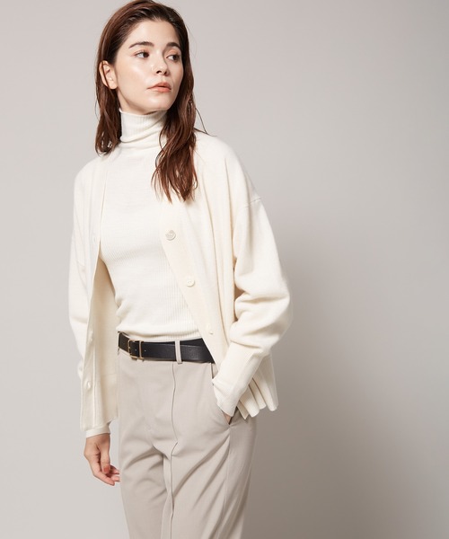ROPE'(ロペ)の「【カシミヤブレンド】ウールVネックニットカーディガン(カーディガン/ボレロ・レディース・ホワイト/ブラウン/ミント/ラベンダー/オレンジ・38)」の6枚目の写真