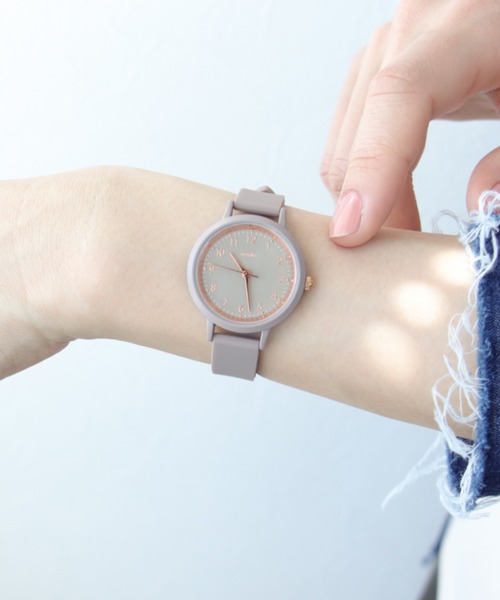 Three Four Time（ｽﾘｰﾌｫｰﾀｲﾑ）の「シリコンバンドウォッチ　/　時計（アナログ腕時計・レディース・ブラック/ホワイト/ピンク・FREE）」の10枚目の写真