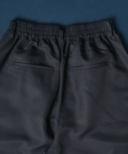 ANPAS（アンパス）の「Twill Fabric Tuck Wide Balloon Pants/ツイル タックワイドバルーンパンツ（スラックス・メンズ・ブルー/グリーン/チャコールグレー/ブラック・S/M/L）」の18枚目の写真