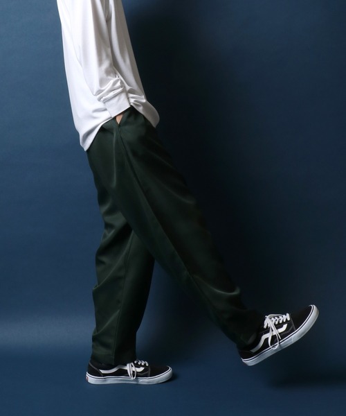ANPAS（アンパス）の「Twill Fabric Tuck Wide Balloon Pants/ツイル タックワイドバルーンパンツ（スラックス・メンズ・ブルー/グリーン/チャコールグレー/ブラック・S/M/L）」の11枚目の写真