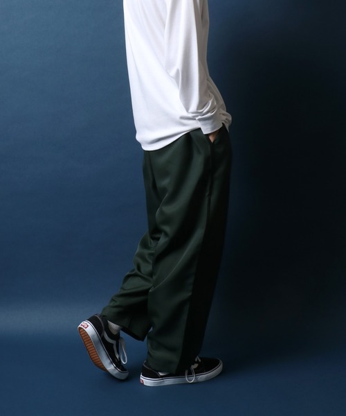 ANPAS（アンパス）の「Twill Fabric Tuck Wide Balloon Pants/ツイル タックワイドバルーンパンツ（スラックス・メンズ・ブルー/グリーン/チャコールグレー/ブラック・S/M/L）」の9枚目の写真