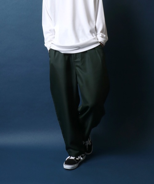 ANPAS（アンパス）の「Twill Fabric Tuck Wide Balloon Pants/ツイル タックワイドバルーンパンツ（スラックス・メンズ・ブルー/グリーン/チャコールグレー/ブラック・S/M/L）」の8枚目の写真