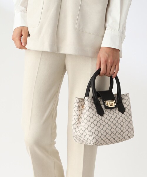 THE SHOP TK （ザ ショップ ティーケー ）の「◆【ショルダー付2WAY】モノグラムミニバッグ（ショルダーバッグ・レディース・ベージュ系その他2/ホワイト系8/ブラウン系6・00）」の18枚目の写真