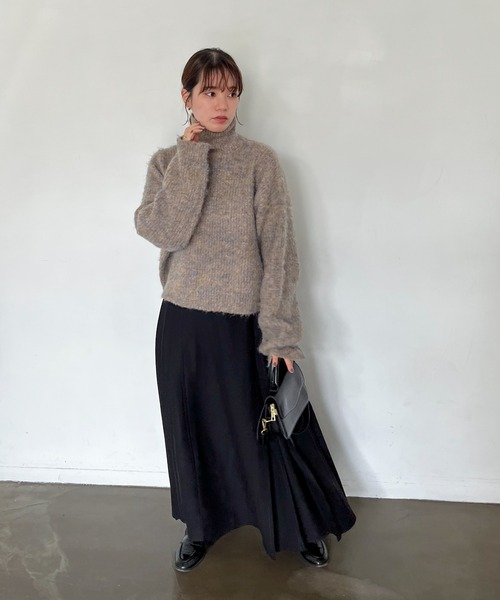 feepur(フェピュール)の「【ハンドウォッシャブル】起毛MIXハイネッククロップドニット(ニット/セーター・レディース・ブラウン/レッド/ベージュ/ブルー・MEDIUM)」の14枚目の写真