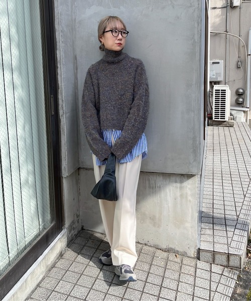 feepur(フェピュール)の「【ハンドウォッシャブル】起毛MIXハイネッククロップドニット(ニット/セーター・レディース・ブラウン/レッド/ベージュ/ブルー・MEDIUM)」の8枚目の写真