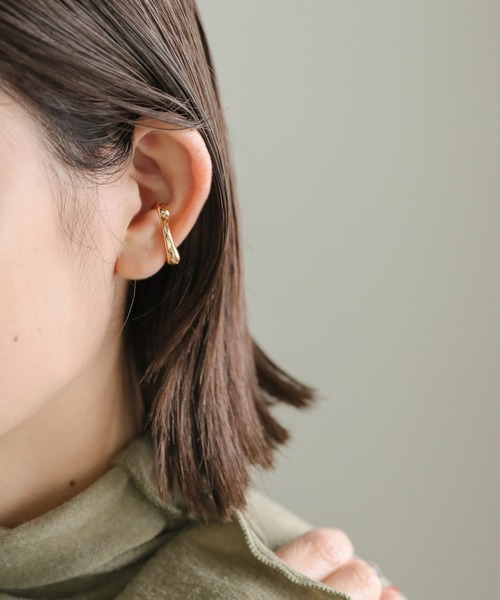 select MOCA（セレクトモカ）の「ウェーブイヤーカフ（イヤーカフ・レディース・ゴールド/シルバー・FREE）」の5枚目の写真