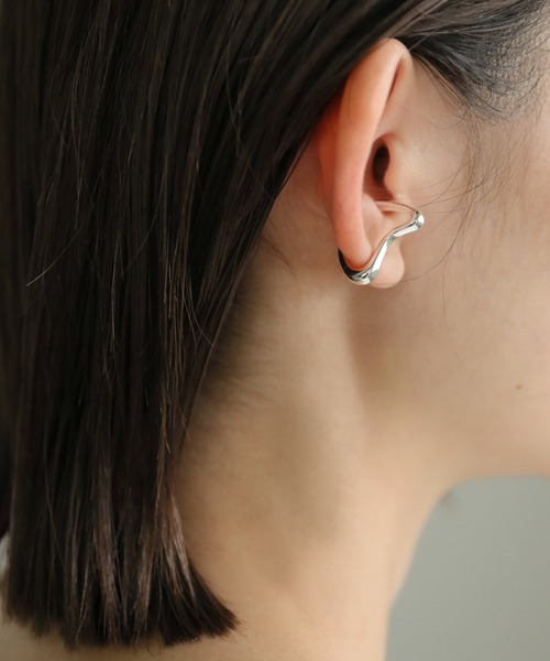 select MOCA（セレクトモカ）の「ウェーブイヤーカフ（イヤーカフ・レディース・ゴールド/シルバー・FREE）」の8枚目の写真