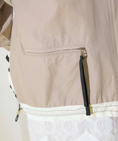 Eimee Law(エイミーロウ)の「バックフリルマウンテンパーカー(マウンテンパーカー・レディース・ダークベージュ/ネイビー・38)」の18枚目の写真