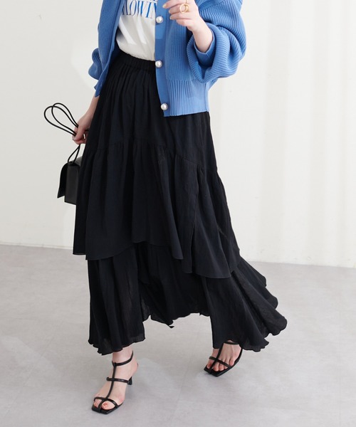 natural couture（ナチュラルクチュール）の「23SS新作/2サイズ展開/コットン楊柳アシメティアードスカート（スカート・レディース・オフホワイト/ブラック・MEDIUM/LARGE）」の2枚目の写真