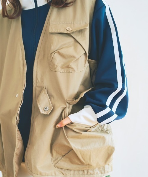 nemne store（ネンネストア）の「【低身長用サイズあり】ぽてとかっぷる かりん・ckarryコラボ／オーバーミリタリーベスト（ベスト・レディース・ベージュ/カーキ・SMALL/MEDIUM）」の15枚目の写真