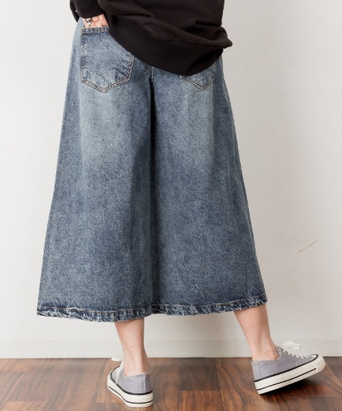 atONE（アットワン）の「atONE ミモレ丈ワイドパンツ（デニムパンツ・レディース・ワンウォッシュ/サックスブルー/ネイビー・M/LL/L/3L/4L）」の16枚目の写真