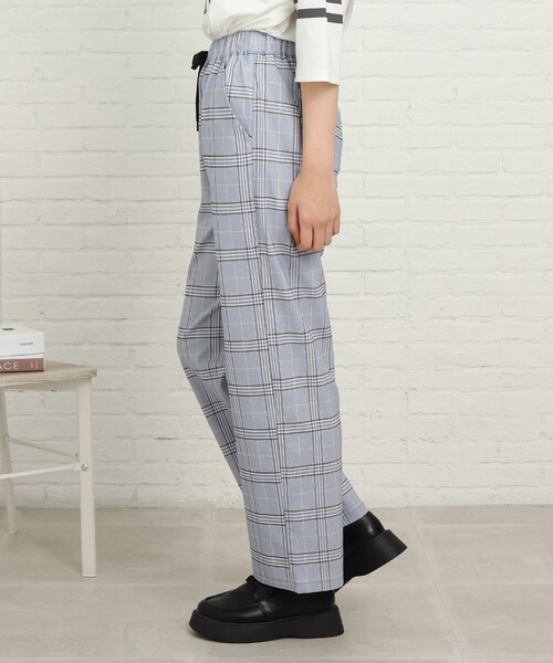 PINK-latte(ピンクラテ)の「【ストレッチ】らくちん♪履き心地◎!快適イージーシェフパンツ(その他パンツ・キッズ・グレー系1/ブルー系9/ベージュ系その他4・14/16/15 )」の5枚目の写真