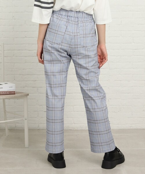 PINK-latte(ピンクラテ)の「【ストレッチ】らくちん♪履き心地◎!快適イージーシェフパンツ(その他パンツ・キッズ・グレー系1/ブルー系9/ベージュ系その他4・14/16/15 )」の6枚目の写真