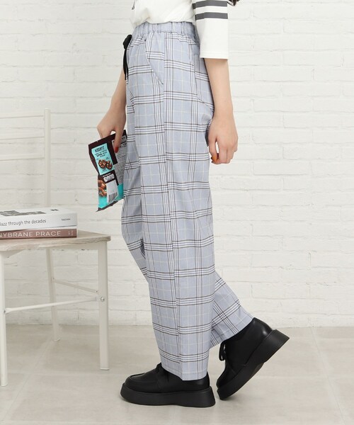 PINK-latte(ピンクラテ)の「【ストレッチ】らくちん♪履き心地◎!快適イージーシェフパンツ(その他パンツ・キッズ・グレー系1/ブルー系9/ベージュ系その他4・14/16/15 )」の15枚目の写真