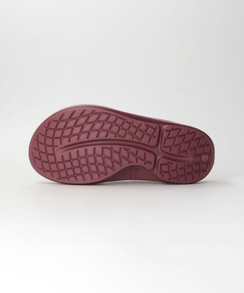 OOFOS（ウーフォス）の「＜OOFOS＞ OOriginal サンダル（サンダル・レディース・ワインレッド/オリーブ/ライトグレー/ブラック/ベージュ・23(M4/W6)/24(M5/W7)/25(M6/W8)/22(M3/W5)）」の10枚目の写真