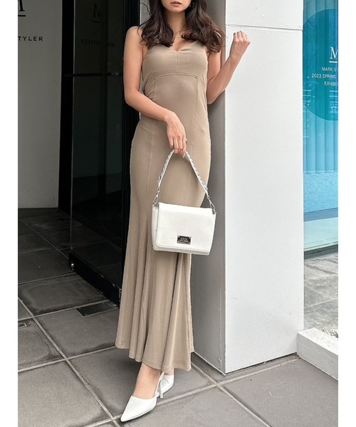 GYDA（ジェイダ）の「マーメイドロングワンピース（ワンピース・レディース・ブラック/ベージュ・FREE）」の4枚目の写真