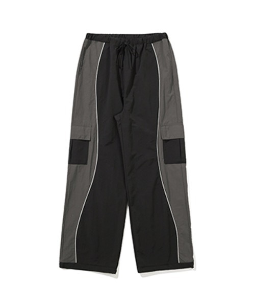 TARGETTO（ターゲット）の「【TARGETTO 】カーブ パイピング カーゴ パンツ / CURVE PIPING CARGO PANTS（カーゴパンツ）」 WEAR