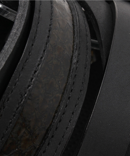 5351POUR LES HOMMES ET LES FEMMES (ゴーサンゴーイチプールオムエラファム)の「スムースレザーサンダル(サンダル・メンズ・ブラック/ホワイト・42/41/44/43)」の11枚目の写真