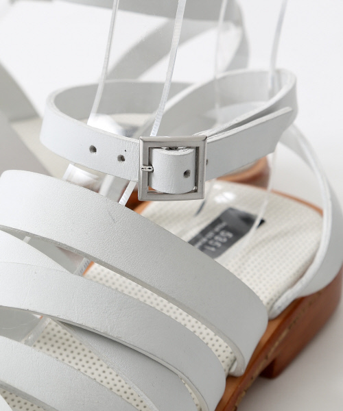 5351POUR LES HOMMES ET LES FEMMES (ゴーサンゴーイチプールオムエラファム)の「スムースレザーサンダル(サンダル・メンズ・ブラック/ホワイト・42/41/44/43)」の16枚目の写真