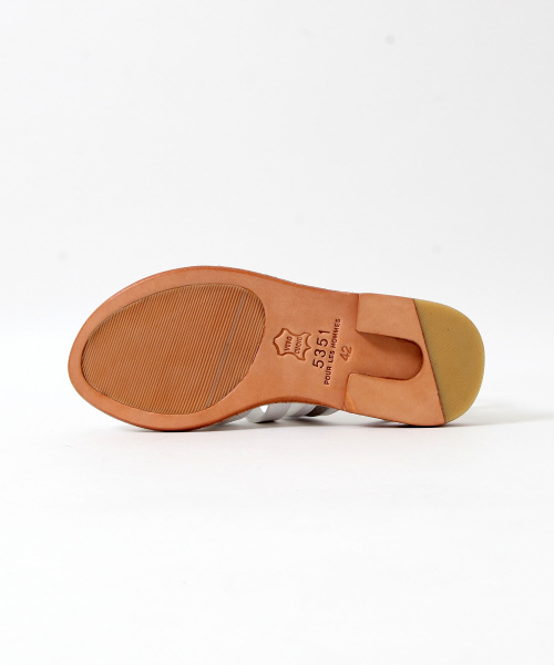 5351POUR LES HOMMES ET LES FEMMES (ゴーサンゴーイチプールオムエラファム)の「スムースレザーサンダル(サンダル・メンズ・ブラック/ホワイト・42/41/44/43)」の18枚目の写真