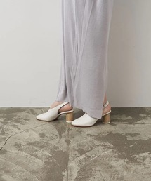 RELE（リレ）の「RELE リレ センターシームデザインラウンドシリンダーヒールバックベルトサンダル（サンダル）」