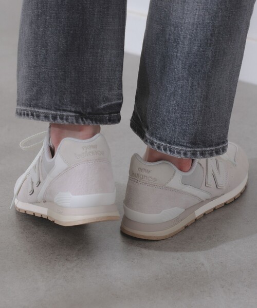 B:MING by BEAMS（ビーミングバイビームス）の「NEW BALANCE / CM996 スニーカー 23SS（スニーカー・レディース・オフホワイト・22.5/23/23.5/24/24.5）」の4枚目の写真