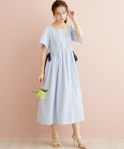 marun(マルン)の「<大きいサイズ> サイドリボンストライプワンピース marun(ワンピース・レディース・ホワイト系/ネイビー系・LL/4L/3L/5L/L)」の1枚目の写真