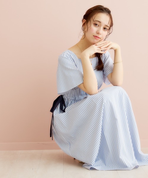 marun(マルン)の「<大きいサイズ> サイドリボンストライプワンピース marun(ワンピース・レディース・ホワイト系/ネイビー系・LL/4L/3L/5L/L)」の6枚目の写真