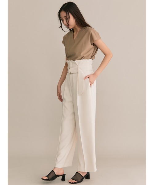 TONAL（トーナル）の「Vネックバックタックカットソー（Tシャツ/カットソー・レディース・ベージュ/グレー/ネイビー・38）」の10枚目の写真