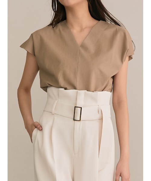 TONAL（トーナル）の「Vネックバックタックカットソー（Tシャツ/カットソー・レディース・ベージュ/グレー/ネイビー・38）」の7枚目の写真