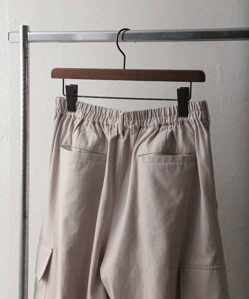 NILWAY(ニルウェイ)の「コットンツイルワイドストレートカーゴパンツ(チノパンツ・メンズ・ブラック/アッシュ・SMALL/MEDIUM/LARGE)」の10枚目の写真
