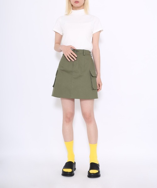 PUNYUS（プニュズ）の「ハイネックTシャツ（Tシャツ/カットソー・レディース・ブラック/ホワイト・1/2/3/4）」の5枚目の写真