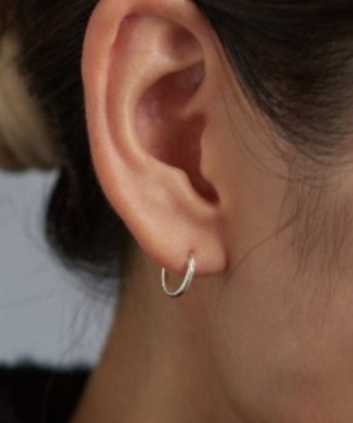 SETUP7(セットアップセブン)の「【SETUP7】1.2mm シルバーフープピアス 片耳用 SSS-3(ピアス(片耳用)・レディース・シルバー・FREE)」の5枚目の写真