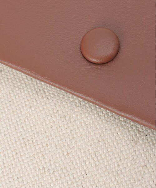 VENCEEXCHANGE（ヴァンスエクスチェンジ）の「エミル2ミニショルダーバッグ（ショルダーバッグ・レディース・オレンジ/ブラック/オフホワイト/キャメル・FREE）」の12枚目の写真