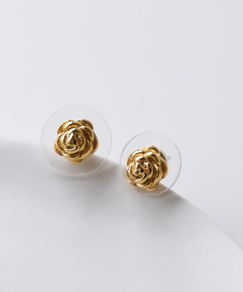 IAMUSE（アイアミューズ）の「金属アレルギー対応　プチローズピアス S1007【IAMUSE】（ピアス（両耳用）・レディース・シルバー/ゴールド・FREE）」の11枚目の写真