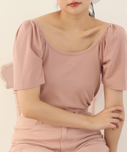 muguet(ミュゲ)の「刺繍ロゴカットソー(Tシャツ/カットソー・レディース・ブルー/ベージュ/ピンク・FREE)」の1枚目の写真