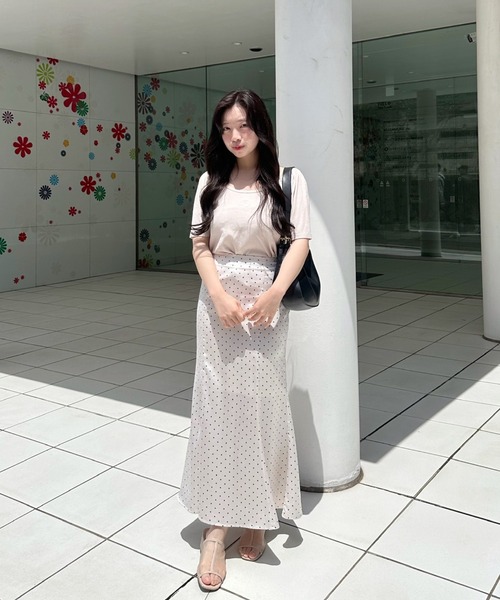 muguet(ミュゲ)の「刺繍ロゴカットソー(Tシャツ/カットソー・レディース・ブルー/ベージュ/ピンク・FREE)」の4枚目の写真