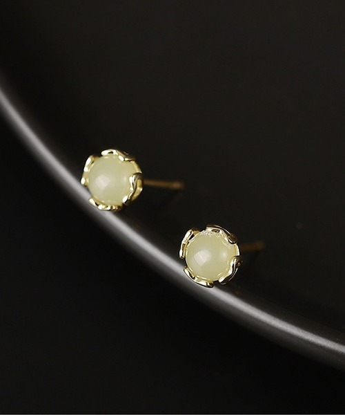LA VORAGINE(ラ ヴォラジネ)の「(ポスト:925シルバー)ミニエコ玉石ピアス(両耳用)(ピアス(両耳用)・レディース・シルバー/ゴールド・FREE)」の6枚目の写真