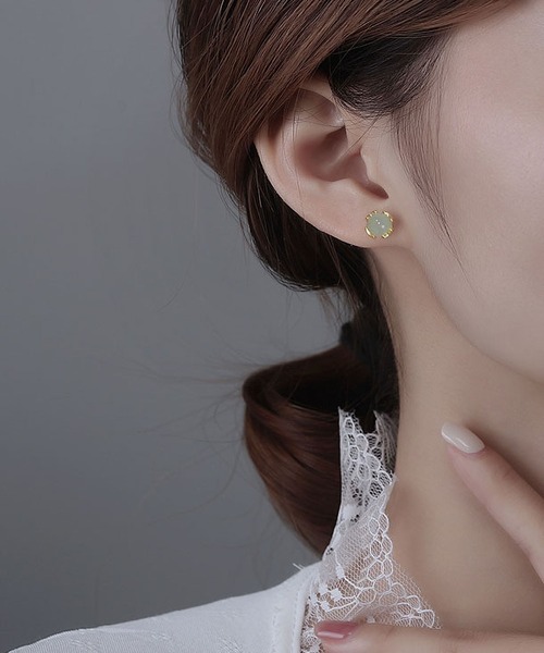 LA VORAGINE(ラ ヴォラジネ)の「(ポスト:925シルバー)ミニエコ玉石ピアス(両耳用)(ピアス(両耳用)・レディース・シルバー/ゴールド・FREE)」の4枚目の写真