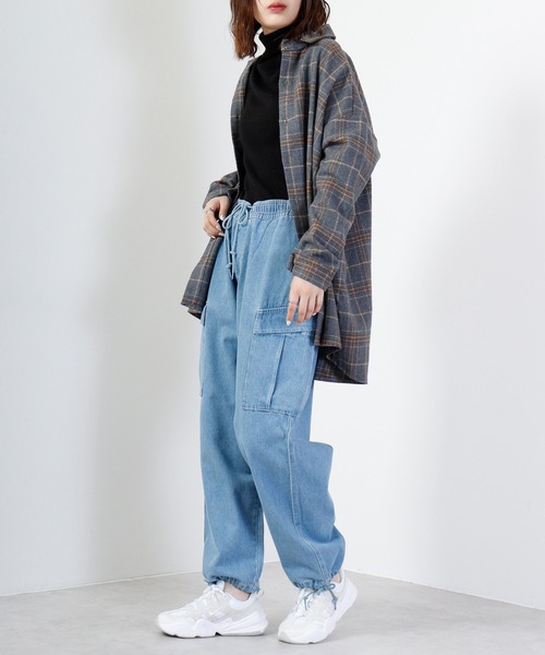 FUNALIVE(ファンアライブ)の「12oz デニム イージーカーゴパンツ セットアップ対応(デニムパンツ・メンズ・ブラック系その他/ブラック/ブルー/インディゴブルー/ブルー系その他・XL/L/M)」の18枚目の写真