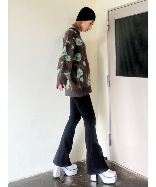 EMODA(エモダ)の「フラワードットオーバーニット(ニット/セーター・レディース・オレンジ/ブルー/ミント・FREE)」の21枚目の写真