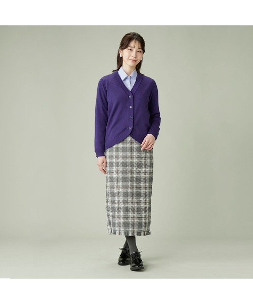 TOKYO SHIRTS（トウキョウシャツ）の「Ｖネック 丸裾 ニットカーディガン（カーディガン/ボレロ・レディース・ブラック/ネイビー/グレー/ブラウン/ブルーパープル・M/LL/L）」の6枚目の写真