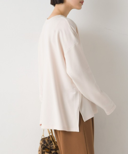 OMNES(オムネス)の「+3℃蓄熱ストレッチ長袖スリットTシャツ(Tシャツ/カットソー・レディース・パープル/ブラウン/グリーン/アイボリー/ブラック・MEDIUM/LARGE)」の7枚目の写真