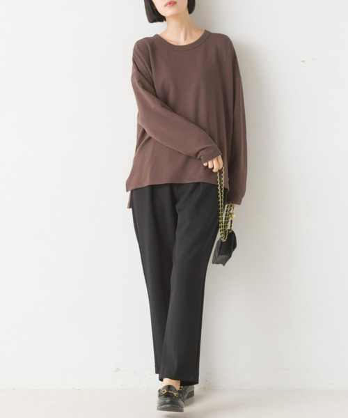 OMNES(オムネス)の「+3℃蓄熱ストレッチ長袖スリットTシャツ(Tシャツ/カットソー・レディース・パープル/ブラウン/グリーン/アイボリー/ブラック・MEDIUM/LARGE)」の19枚目の写真