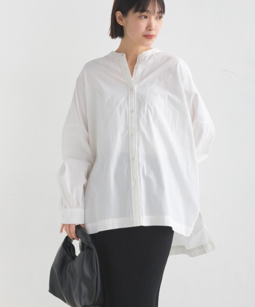 OMNES(オムネス)の「製品洗いスラブコットン後ろケープ長袖シャツ(シャツ/ブラウス・レディース・ワイン/ホワイト/ライトカーキ/チャコールグレー・FREE)」の11枚目の写真