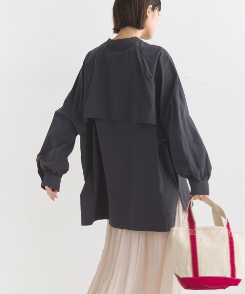 OMNES(オムネス)の「製品洗いスラブコットン後ろケープ長袖シャツ(シャツ/ブラウス・レディース・ワイン/ホワイト/ライトカーキ/チャコールグレー・FREE)」の18枚目の写真