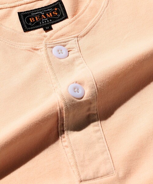 BEAMS PLUS（ビームスプラス）の「BEAMS PLUS / ヘンリーネック Tシャツ（Tシャツ/カットソー・メンズ・グレー/サックスブルー/イエロー/ピンク/オリーブ/シルバー・L/S/XL/M）」の19枚目の写真